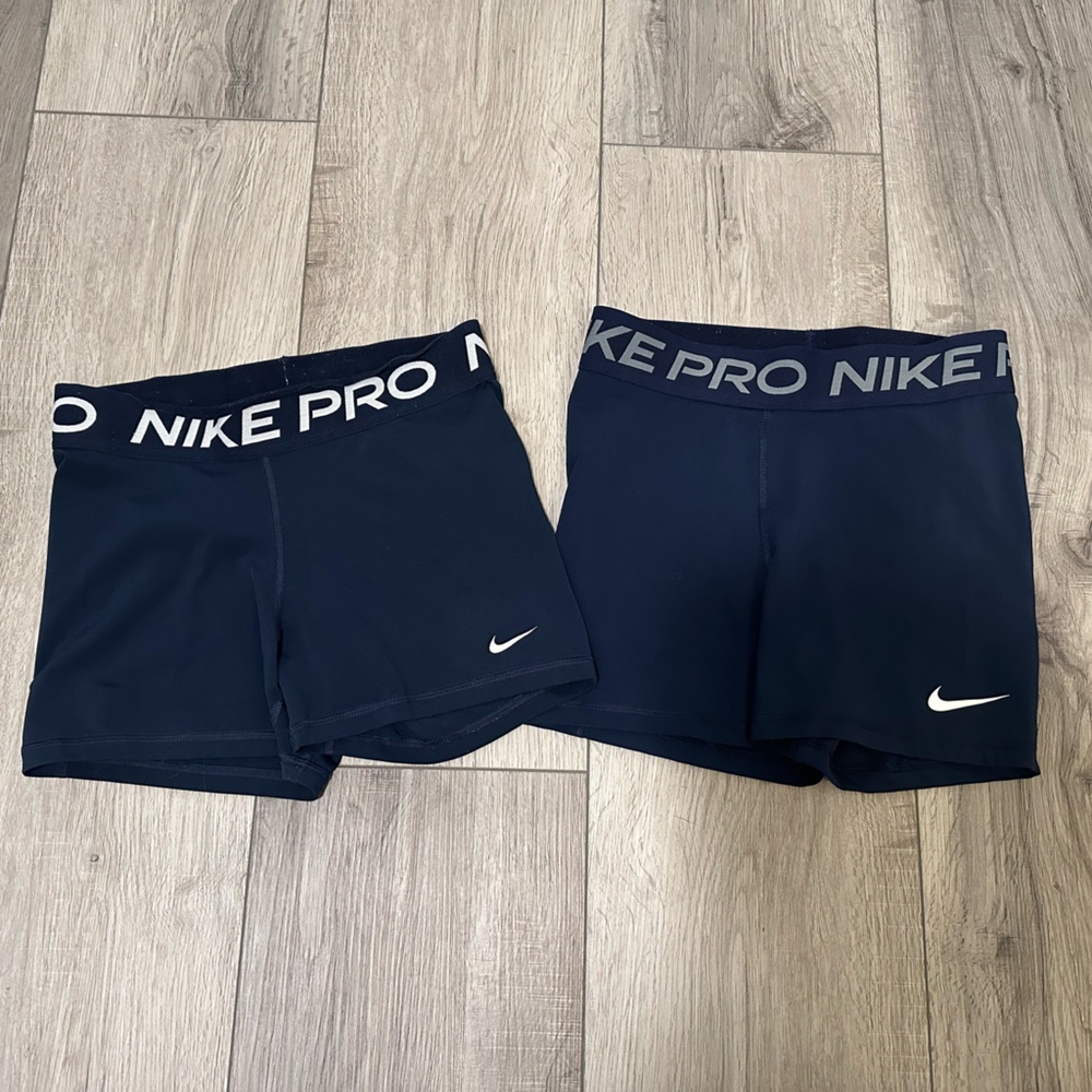 NIKE PRO DEAL ! 2 PAIRS